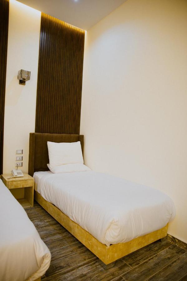 קהיר Tourist Palace Hotel מראה חיצוני תמונה