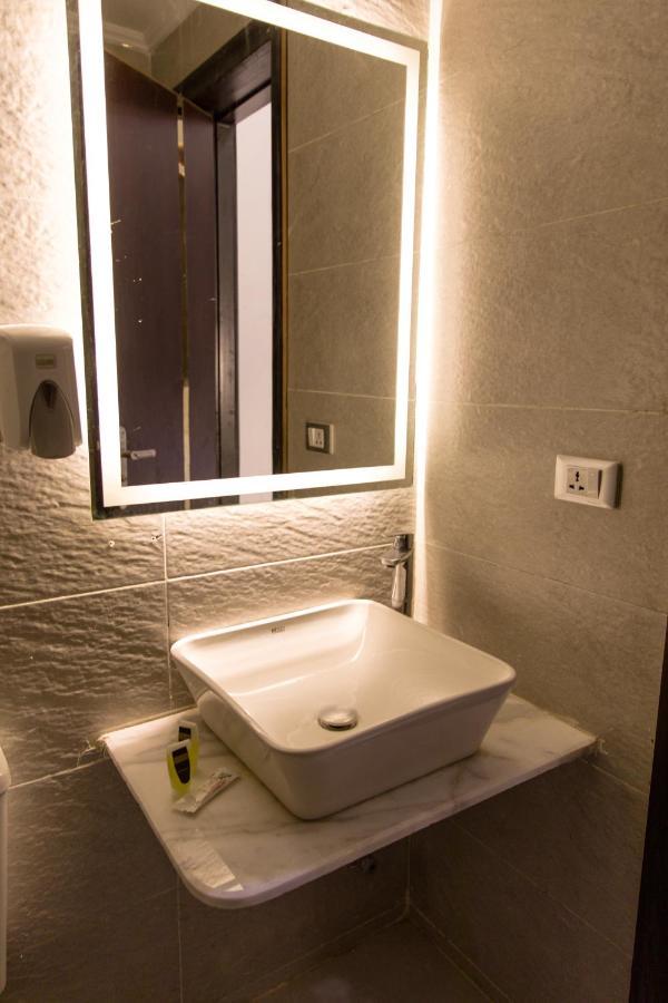 קהיר Tourist Palace Hotel מראה חיצוני תמונה